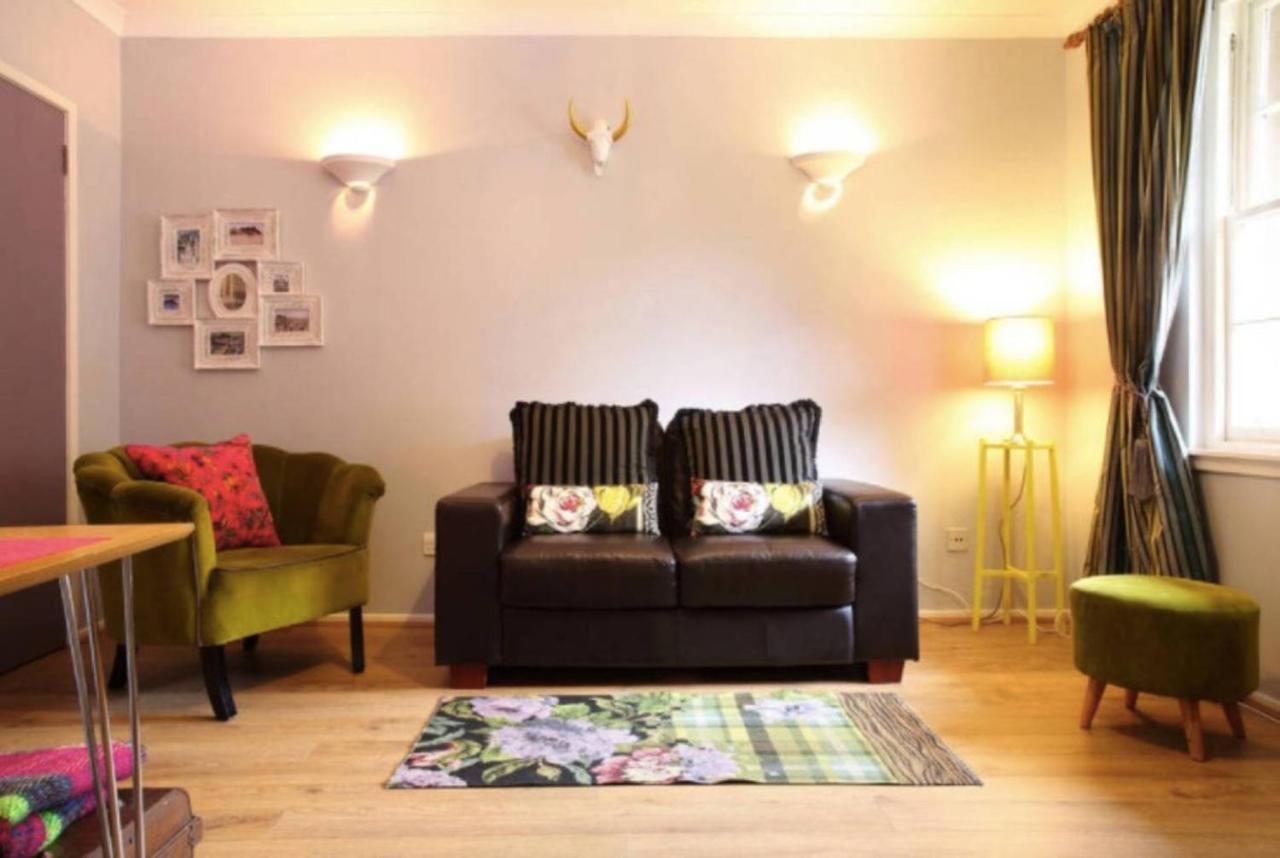 Joivy Stylish Castle View Apartment Edinburgh Luaran gambar
